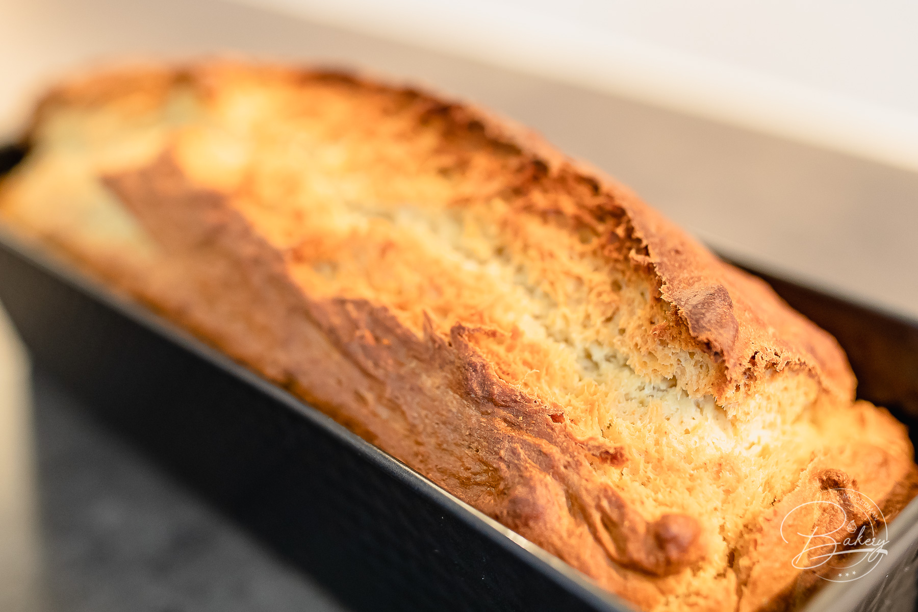 Einfacher süßer Stuten - Brot Rezept - Leckeres Brot schnell selbstgemacht - gelingt immer - wie beim Bäcker - frisch selbst gebacken - Sonntagsfrühstück - Stuten und süßes Weißbrot - Rezept für einfachen süßen Stuten als Brot Rezept. Leckeres süßes Brot schnell gebacken. Zutaten: Mehl, Zucker, Milch, Eier, Hefe, Butter