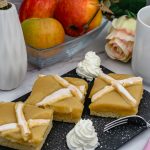 Simple sheet cake recipe with apple sauce - lattice cake - quick, easy sheet cake and best apple cake recipe that is simply delicious and really quick to bake. Easy beginner's recipe for an apple cake recipe with apple sauce and as a lattice cake. Simple cake recipe without milk.