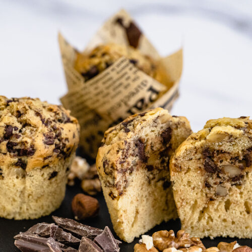 Best muffins with chocolate - chocolate muffins - simple recipe - recipe muffins with chocolate and nut - extra fluffy and juicy homemade - chocolate muffins and chocolate muffins with dark or white chocolate, walnuts, Recipe muffins - chocolate and nut muffins - easy step by step instruction