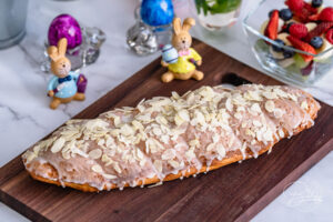 Sweet brioche as Easter bread - yeast plait for Easter breakfast - Recipe sweet Brioche as Easter bread - yeast plait for Easter breakfast - simply made as Brioche - Delicious Easter bread as sweet Brioche and simple yeast plait for Easter breakfast or brunch at Easter. Fluffy and pure, but also with almonds or raisins
