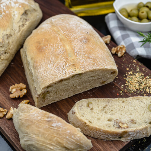 Simple ciabatta recipe - delicious Italian bread as a dinner bread - best and easy ciabatta recipe for delicious Italian bread as dinner bread with salad, barbecue, pasta or even pure with olive oil,