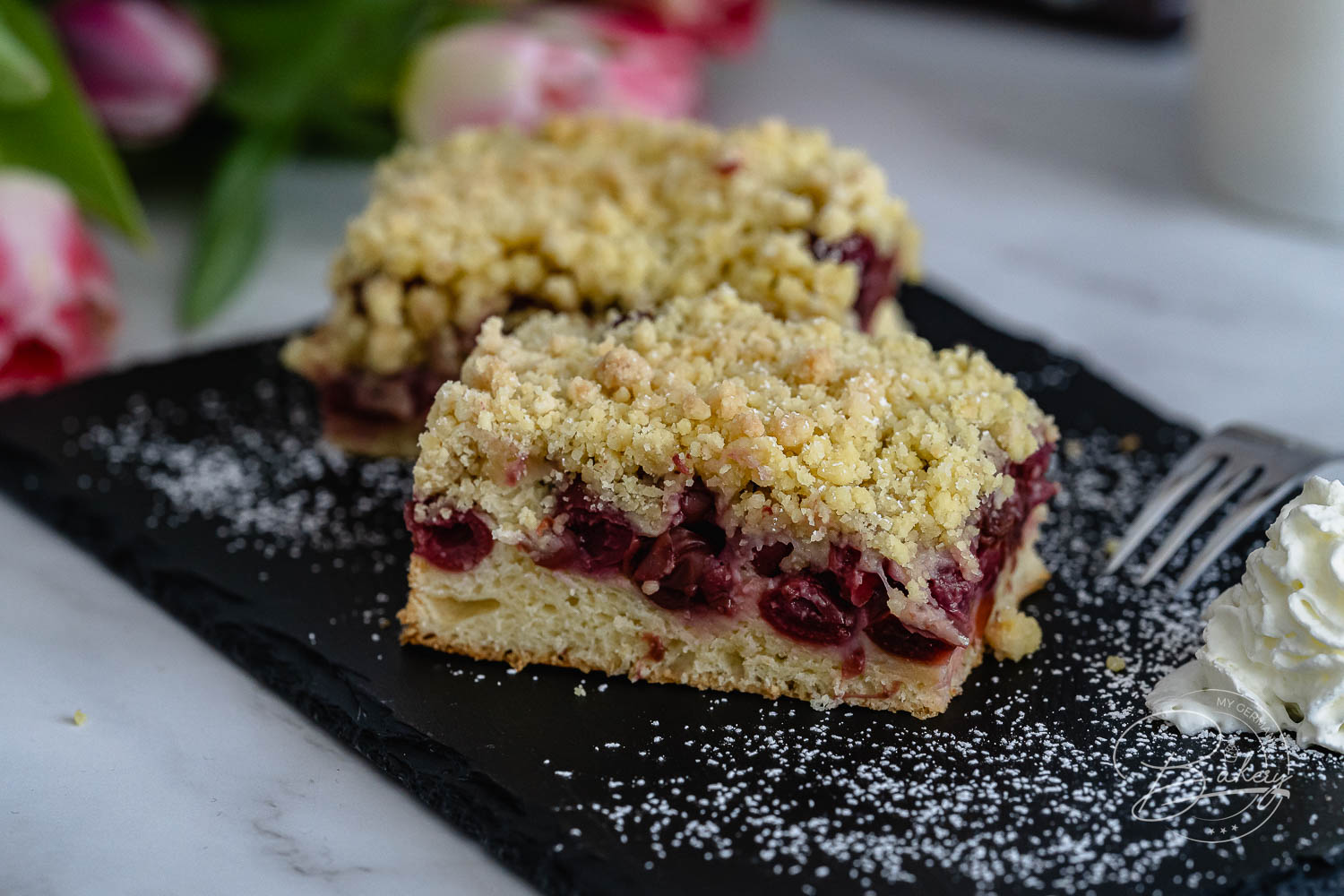Cherry crumble cake recipe - delicious and easy yeast cake - Delicious cherry crumble cake recipe for yeast cake and crumble cake. Cake with butter crumbles and sour cherries, cherries and morello cherries - quick and easy instructions - delicious yeast cake - sheet cake recipe - simple cake with dry yeast